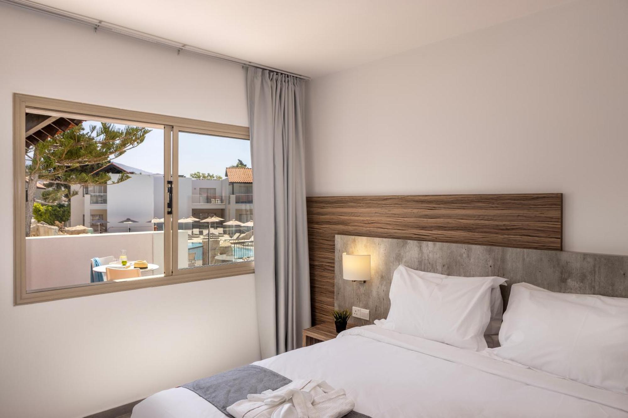 Kapetanios Aqua Resort Kólpos tón Korallíon Eksteriør bilde